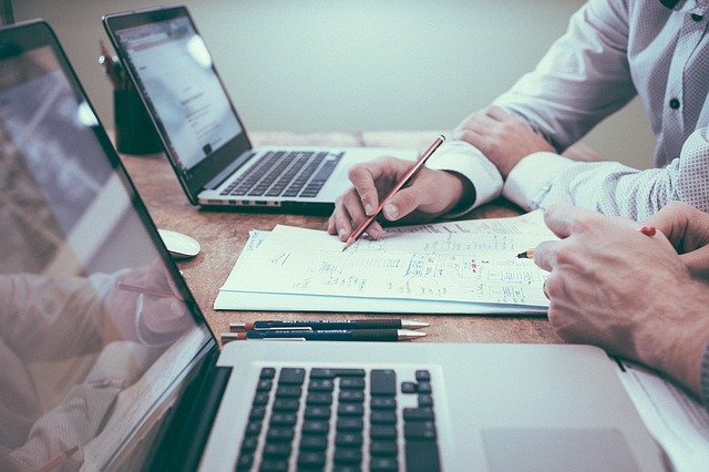 business insurance consultant